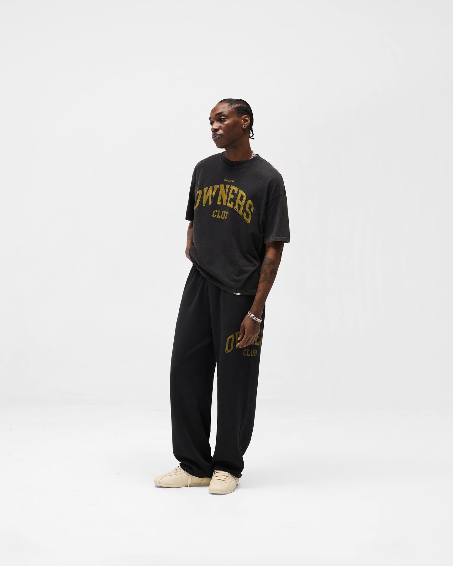 Represent Owners Club T-Shirt - Faded Black