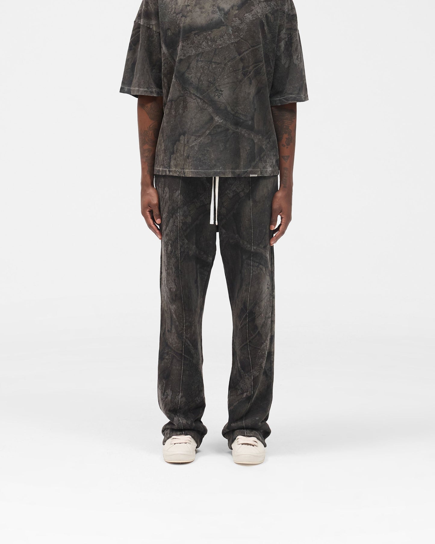 Initial Overdye Realtree® Sweatpants - Overdyed Black